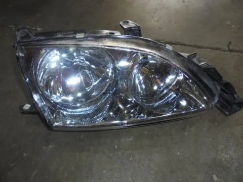 Φανάρι Εμπρός Δεξί για TOYOTA AVENSIS (2000 - 2003) (T220) Φανάρι Εμπρός Δεξί για TOYOTA AVENSIS (2000 - 2003) (T220)