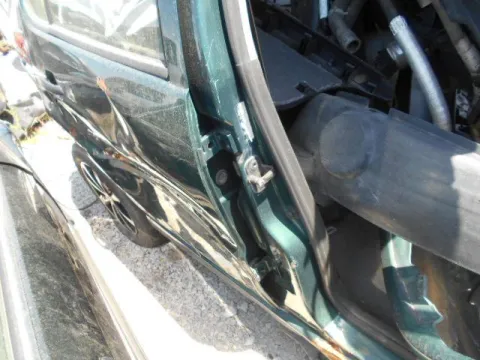 Τροπέτο Αμάξι κομπλέ Δεν Έχει Μηχανή Και Σασμάν , Έχει Ζαντολάστιχα 185/60/14 **** για VW POLO (1994 - 1999) (6N1) Ηatchback - 5dr *ΔΒ* -  Τροπέτο Αμάξι κομπλέ Δεν Έχει Μηχανή Και Σασμάν , Έχει Ζαντολάστιχα 185/60/14 **** για VW POLO (1994 - 1999) (6N1) Ηatchback - 5dr *ΔΒ* -