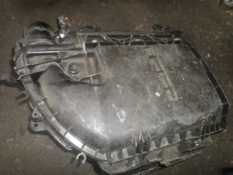 Φιλτροκούτι Με Airflow για PEUGEOT 208 (2012 - ) Φιλτροκούτι Με Airflow για PEUGEOT 208 (2012 - )