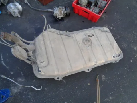 Δεξαμενή Καυσίμου (Ρεζερβουάρ) για MITSUBISHI LANCER (1980 - 1984) Α171 *Δ* 55951 Δεξαμενή Καυσίμου (Ρεζερβουάρ) για MITSUBISHI LANCER (1980 - 1984) Α171 *Δ* 55951