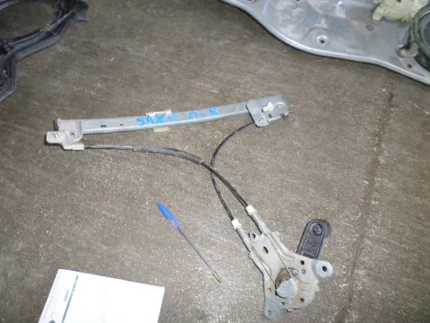 Γρύλος Παραθύρου Μηχανικός Πίσω Δεξιός για CITROEN SAXO (1996 - 1999) (S) Ηatchback - 5dr , (1999 - 2002) (S) *Ο* Γρύλος Παραθύρου Μηχανικός Πίσω Δεξιός για CITROEN SAXO (1996 - 1999) (S) Ηatchback - 5dr , (1999 - 2002) (S) *Ο*