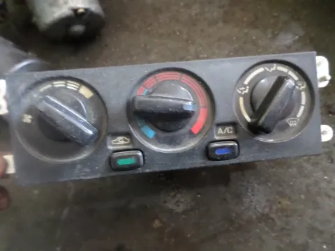 Χειριστήρια Καλοριφέρ για NISSAN ALMERA (1995 - 1998) (N15) Χειριστήρια Καλοριφέρ για NISSAN ALMERA (1995 - 1998) (N15)