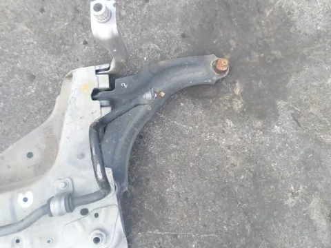 Ψαλίδι Εμπρός Δεξί για RENAULT CLIO (2009 - 2013) Ψαλίδι Εμπρός Δεξί για RENAULT CLIO (2009 - 2013)