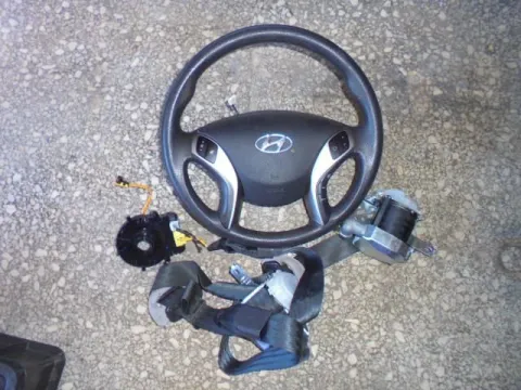 Σετ Αερόσακων Εμπρός (με Ταμπλό) για HYUNDAI i30 (2012 - ) ( ) *Γ* Σετ Αερόσακων Εμπρός (με Ταμπλό) για HYUNDAI i30 (2012 - ) ( ) *Γ*