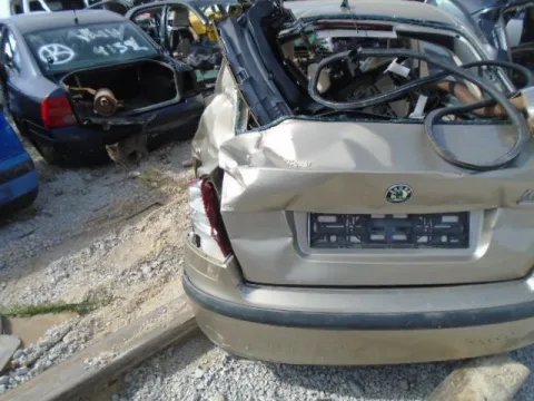 Τροπέτο Αμάξι κομπλέ για SKODA OCTAVIA (2004 - 2008) 5 (1Z3-5) Hatchback - 5dr , (2008 - 2013) 5 (1Z3-5) *Δ* -  Τροπέτο Αμάξι κομπλέ για SKODA OCTAVIA (2004 - 2008) 5 (1Z3-5) Hatchback - 5dr , (2008 - 2013) 5 (1Z3-5) *Δ* -