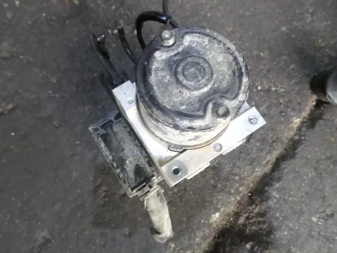 Μονάδα ABS (589201G000) για HYUNDAI ACCENT (2006 - (MC) Μονάδα ABS (589201G000) για HYUNDAI ACCENT (2006 - (MC)