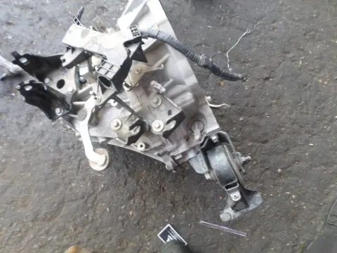 Κιβώτιο Ταχυτήτων (Σασμάν) Χειροκίνητο για TOYOTA AURIS (2013 - ) Κιβώτιο Ταχυτήτων (Σασμάν) Χειροκίνητο για TOYOTA AURIS (2013 - )