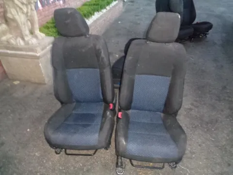 Καθίσματα Εμπρόs Σετ Με Αερόσακο για DAIHATSU TERIOS (2006 - 2009) (J200) Καθίσματα Εμπρόs Σετ Με Αερόσακο για DAIHATSU TERIOS (2006 - 2009) (J200)