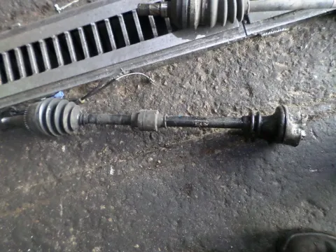 Ημιαξόνιο Εμπρός Δεξί Με ABS για MITSUBISHI CARISMA (1996 - 1999) (DA) Ημιαξόνιο Εμπρός Δεξί Με ABS για MITSUBISHI CARISMA (1996 - 1999) (DA)