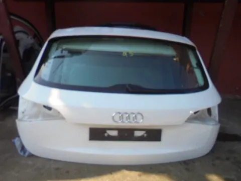 Πορτ-Μπαγκάζ για AUDI Q5 (2008 - 2013) (8R) Πορτ-Μπαγκάζ για AUDI Q5 (2008 - 2013) (8R)