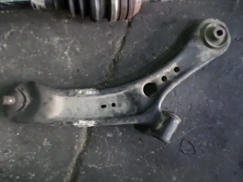 Ψαλίδι Εμπρός Δεξί για SUZUKI SX4 (2007 - 2009) (RW) Ψαλίδι Εμπρός Δεξί για SUZUKI SX4 (2007 - 2009) (RW)