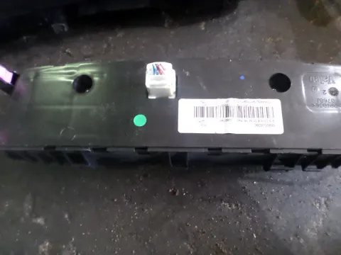 Χειριστήρια Καλοριφέρ για TOYOTA AVENSIS (2009 - 2012) (T270) -  Χειριστήρια Καλοριφέρ για TOYOTA AVENSIS (2009 - 2012) (T270) -