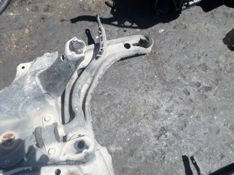 Ψαλίδι Εμπρός Δεξί για TOYOTA YARIS (2009 - 2012) (XP90) Ψαλίδι Εμπρός Δεξί για TOYOTA YARIS (2009 - 2012) (XP90)