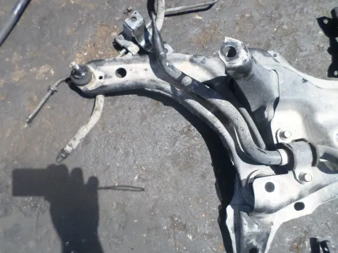 Ψαλίδι Εμπρός Αριστερό για TOYOTA YARIS (2009 - 2012) (XP90) Ψαλίδι Εμπρός Αριστερό για TOYOTA YARIS (2009 - 2012) (XP90)