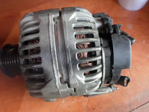 Δυναμό - Εναλλάκτης 06f903023f για VW GOLF (2004 - 2008) Mk5 (1K1) Δυναμό - Εναλλάκτης 06f903023f για VW GOLF (2004 - 2008) Mk5 (1K1)