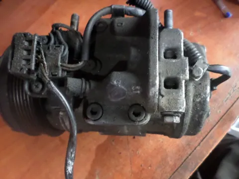 Συμπιεστής A-C (Κομπρέσορας) 0031317001 για MERCEDES E - CLASS (1985 - 1993) (W124) Συμπιεστής A-C (Κομπρέσορας) 0031317001 για MERCEDES E - CLASS (1985 - 1993) (W124)