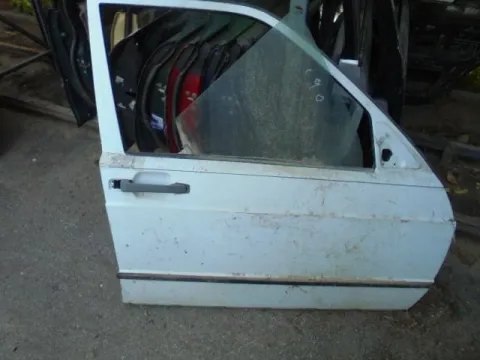 Πόρτα Εμπρός Δεξιά για MERCEDES 190E (1984 - 1993) (W201) *Α* Πόρτα Εμπρός Δεξιά για MERCEDES 190E (1984 - 1993) (W201) *Α*