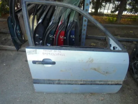 Πόρτα Εμπρός Δεξιά για VW PASSAT (1993 - 1996) (3A2 - 35I) *Α* Πόρτα Εμπρός Δεξιά για VW PASSAT (1993 - 1996) (3A2 - 35I) *Α*