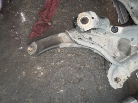 Ψαλίδι Εμπρός Αριστερό 4*2 για SUZUKI SX4 (2010 - 2013) (RW) 1600 () petrol 120 RW416 (YA21) VVT , 1600 (9HX) Diesel 90 RW416 DDiS Ψαλίδι Εμπρός Αριστερό 4*2 για SUZUKI SX4 (2010 - 2013) (RW) 1600 () petrol 120 RW416 (YA21) VVT , 1600 (9HX) Diesel 90 RW416 DDiS