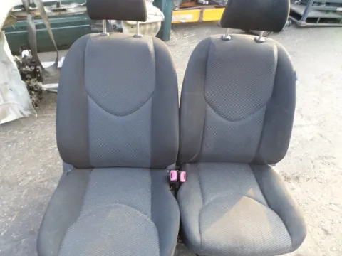 Καθίσματα Εμπροs Με Αερόσακο για TOYOTA RAV-4 (2006 - 2009) (XA30) *Α Καθίσματα Εμπροs Με Αερόσακο για TOYOTA RAV-4 (2006 - 2009) (XA30) *Α