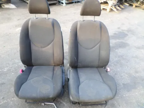 Καθίσματα Εμπροs Με Αερόσακο για TOYOTA RAV-4 (2006 - 2009) (XA30) *Α Καθίσματα Εμπροs Με Αερόσακο για TOYOTA RAV-4 (2006 - 2009) (XA30) *Α