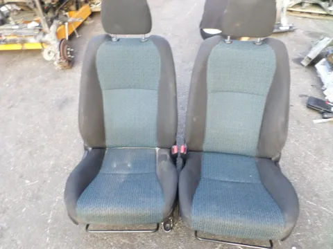 Καθίσματα Εμπρόs Με Αερόσακο για TOYOTA YARIS (2012 - 2014) ( ) *Α* Καθίσματα Εμπρόs Με Αερόσακο για TOYOTA YARIS (2012 - 2014) ( ) *Α*