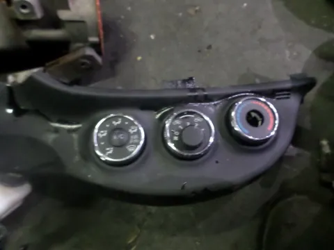 Χειριστήρια Καλοριφέρ για TOYOTA YARIS (2012 - 2014) ( ) Χειριστήρια Καλοριφέρ για TOYOTA YARIS (2012 - 2014) ( )