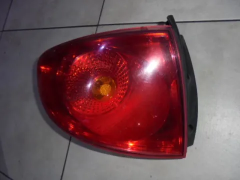 Φανάρι Πίσω Αριστερό για SEAT ALTEA (2004 - 2008) (5P) Φανάρι Πίσω Αριστερό για SEAT ALTEA (2004 - 2008) (5P)