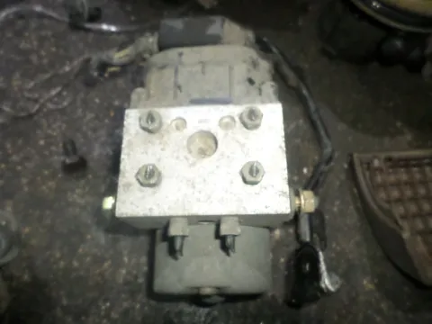 Μονάδα ABS (0265216904) για TOYOTA YARIS (1999 - 2002) (XP10) Μονάδα ABS (0265216904) για TOYOTA YARIS (1999 - 2002) (XP10)
