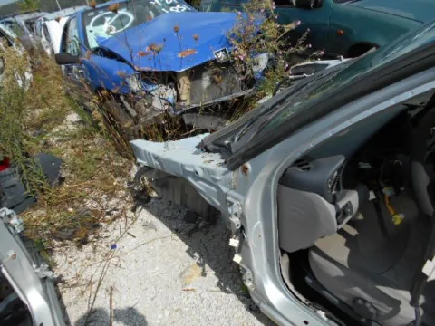 Τροπέτο Πίσω Με Άξονα Με Θόλουs Και Σασί για NISSAN ALMERA (2000 - 2002) (N16) Hatchback - 3dr , (2002 - 2006) (N16) *Δ* -  Τροπέτο Πίσω Με Άξονα Με Θόλουs Και Σασί για NISSAN ALMERA (2000 - 2002) (N16) Hatchback - 3dr , (2002 - 2006) (N16) *Δ* -
