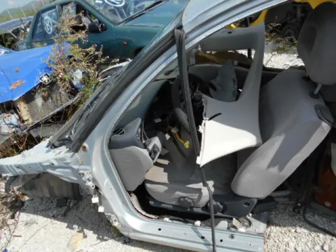 Τροπέτο Πίσω Με Άξονα Με Θόλουs Και Σασί για NISSAN ALMERA (2000 - 2002) (N16) Hatchback - 3dr , (2002 - 2006) (N16) *Δ* -  Τροπέτο Πίσω Με Άξονα Με Θόλουs Και Σασί για NISSAN ALMERA (2000 - 2002) (N16) Hatchback - 3dr , (2002 - 2006) (N16) *Δ* -