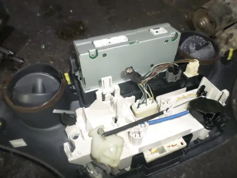 Χειριστήρια Καλοριφέρ Με Κονσόλα για TOYOTA YARIS (1999 - 2002) (XP10) ΠΑΛΕΤΑ 1 *242441* -  Χειριστήρια Καλοριφέρ Με Κονσόλα για TOYOTA YARIS (1999 - 2002) (XP10) ΠΑΛΕΤΑ 1 *242441* -
