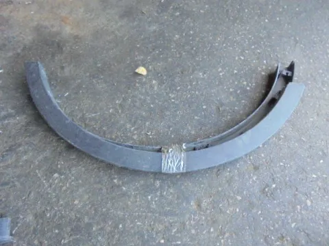 Σετ Φρύδια Πίσω για FORD KUGA (2008 - 2012) Σετ Φρύδια Πίσω για FORD KUGA (2008 - 2012)