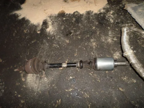 Ημιαξόνιο Εμπρός Αριστερό για CITROEN SAXO (1999 - 2002) (S) Ημιαξόνιο Εμπρός Αριστερό για CITROEN SAXO (1999 - 2002) (S)