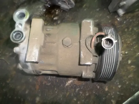 Συμπιεστής A-C (Κομπρέσορας) για CITROEN SAXO (1996 - 1999) (S) Συμπιεστής A-C (Κομπρέσορας) για CITROEN SAXO (1996 - 1999) (S)