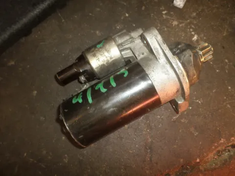 Μίζα (0001123011) για VW GOLF (2004 - 2008) Mk5 (1K1) Μίζα (0001123011) για VW GOLF (2004 - 2008) Mk5 (1K1)
