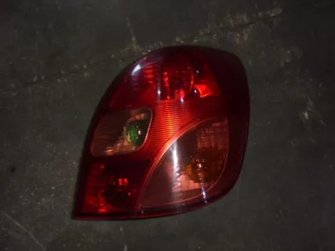 Φανάρι Πίσω Δεξί για TOYOTA COROLLA VERSO (2001 - 2004) (E120) Φανάρι Πίσω Δεξί για TOYOTA COROLLA VERSO (2001 - 2004) (E120)