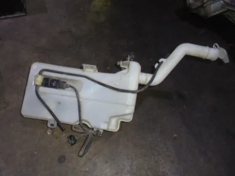 Δοχείο Υαλοκαθαριστήρων Με Μοτέρ για MITSUBISHI COLT (2005 - 2008 ) (CZ) Δοχείο Υαλοκαθαριστήρων Με Μοτέρ για MITSUBISHI COLT (2005 - 2008 ) (CZ)