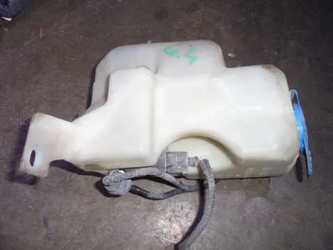 Δοχείο Υαλοκαθαριστήρων Με Μοτέρ για VW GOLF (1998 - 2004) Mk4 (1J1) Δοχείο Υαλοκαθαριστήρων Με Μοτέρ για VW GOLF (1998 - 2004) Mk4 (1J1)