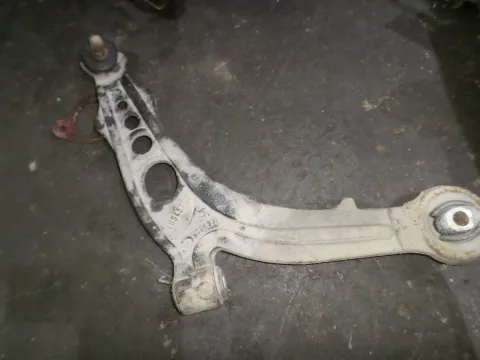 Ψαλίδι Εμπρός Δεξί για FIAT PUNTO (1999 - 2003) (188) Ψαλίδι Εμπρός Δεξί για FIAT PUNTO (1999 - 2003) (188)