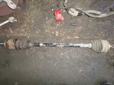 Ημιαξόνιο Πίσω Αριστερό για HONDA CRV (2005 - 2007) (RD) Ημιαξόνιο Πίσω Αριστερό για HONDA CRV (2005 - 2007) (RD)