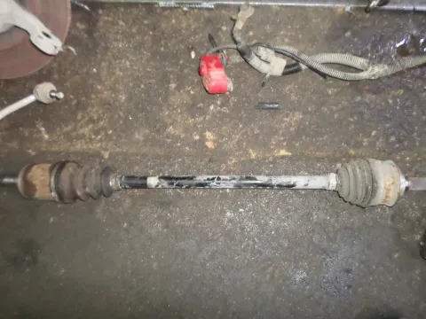 Ημιαξόνιο Εμπρός Δεξί για HONDA CRV (2005 - 2007) (RD) Ημιαξόνιο Εμπρός Δεξί για HONDA CRV (2005 - 2007) (RD)