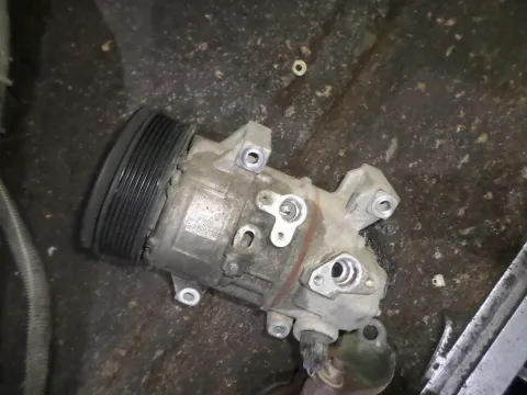 Συμπιεστής A-C (Κομπρέσορας) για TOYOTA RAV-4 (2006 - 2009) (XA30) Συμπιεστής A-C (Κομπρέσορας) για TOYOTA RAV-4 (2006 - 2009) (XA30)