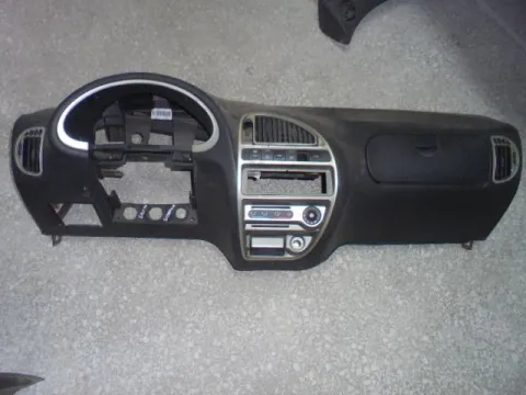 Ταμπλό Χ.Ντουλαπάκι για CITROEN SAXO (1999 - 2002) (S) *Γ* Ταμπλό Χ.Ντουλαπάκι για CITROEN SAXO (1999 - 2002) (S) *Γ*