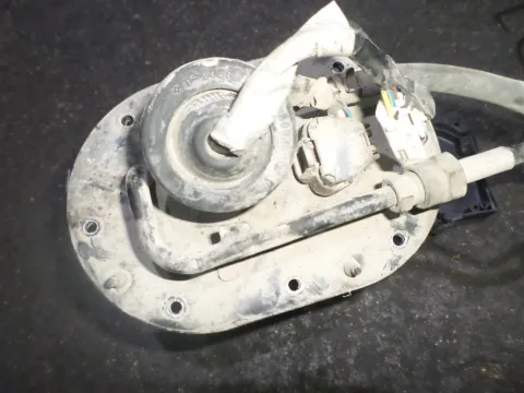 Αντλία Καυσίμου (Τρόμπα Βενζίνης) για TOYOTA CARINA (1996 - 1997) E (T190) Αντλία Καυσίμου (Τρόμπα Βενζίνης) για TOYOTA CARINA (1996 - 1997) E (T190)