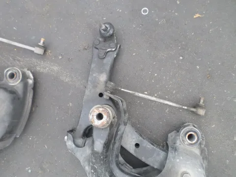 Ψαλίδι Εμπρός Δεξί για TOYOTA AVENSIS (2003 - 2006) (T250) , (2006 - 2008) (T250) Ψαλίδι Εμπρός Δεξί για TOYOTA AVENSIS (2003 - 2006) (T250) , (2006 - 2008) (T250)