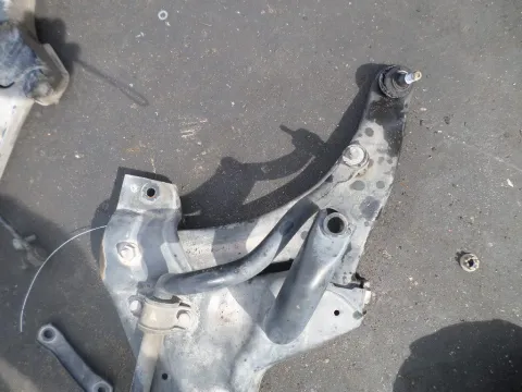 Ψαλίδι Εμπρός Αριστερό για MITSUBISHI COLT (2005 - 2008 ) (CZ) , (2006 - 2009) (CZC) Ψαλίδι Εμπρός Αριστερό για MITSUBISHI COLT (2005 - 2008 ) (CZ) , (2006 - 2009) (CZC)