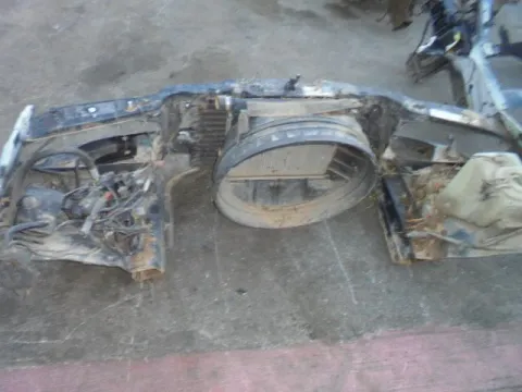 Μετώπη Με Ψυγεία για MERCEDES E - CLASS (1985 - 1993) (W124) Μετώπη Με Ψυγεία για MERCEDES E - CLASS (1985 - 1993) (W124)