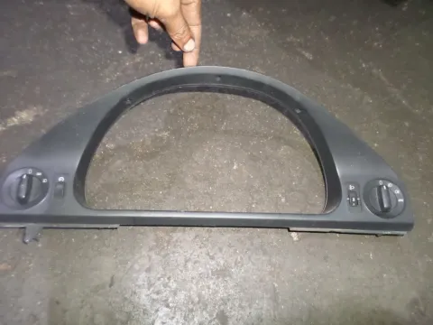 Κονσόλα για BMW 5 Series (1996 - 2000) (E39) Κονσόλα για BMW 5 Series (1996 - 2000) (E39)