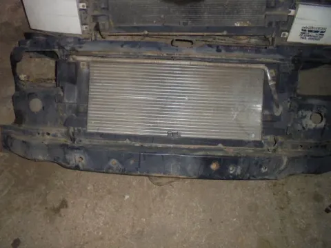 Μετώπη με Ψυγέιο για VW TRANSPORTER (1991 - 1996) (70X) (T4) Μετώπη με Ψυγέιο για VW TRANSPORTER (1991 - 1996) (70X) (T4)